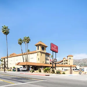 Hotel Ramada By Wyndham Airport